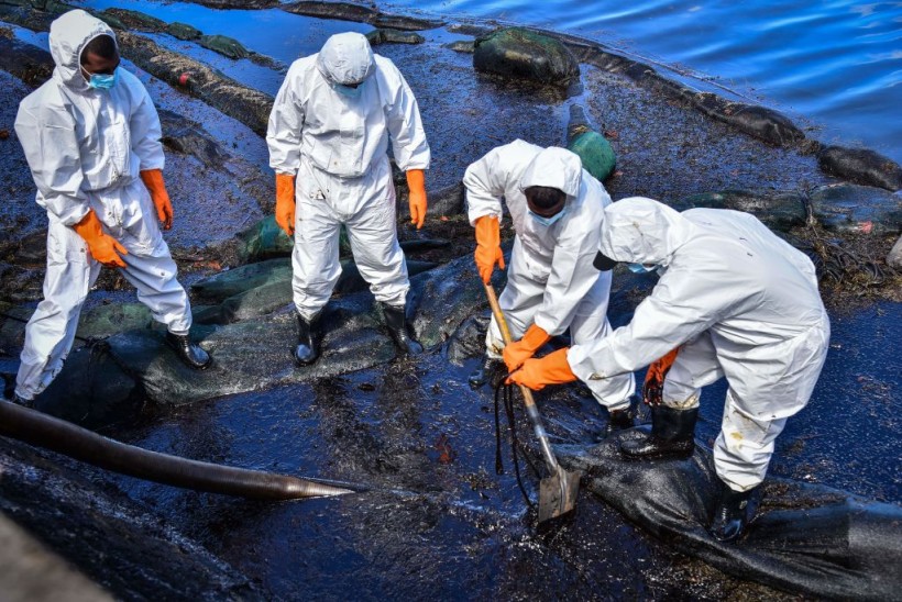 New Bacteria-Killing Superfoam Can Help With Oil Spills, Other Environmental Disasters ...